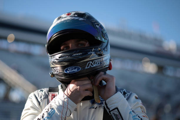 Official: Noah Gragson to Front Row Motorsports