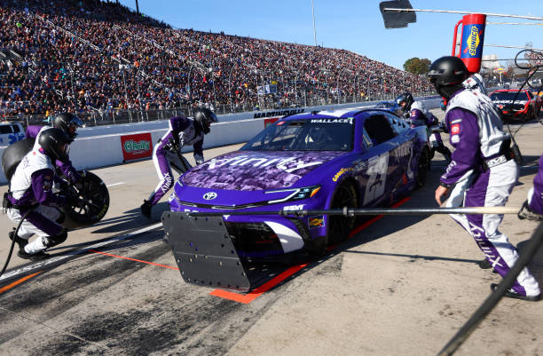 Days to Daytona: 23XI Racing #23 - Team