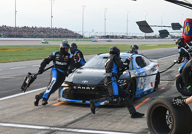 2025 Week 14 Power Rankings - Reddick